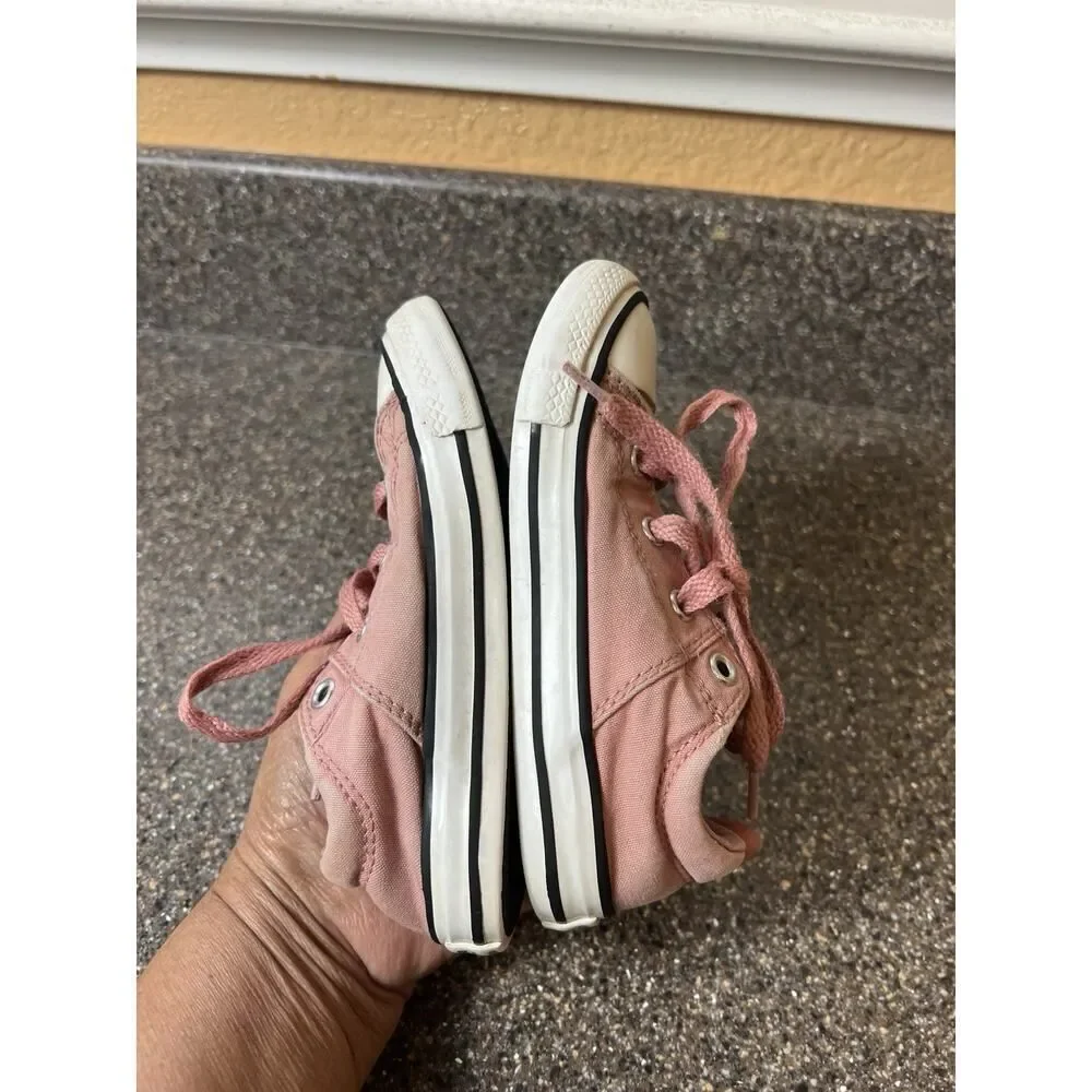 Converse Pink Canvas Sneakers Toddler Girls Size 9 Low Top Lace Up Padded Tongue